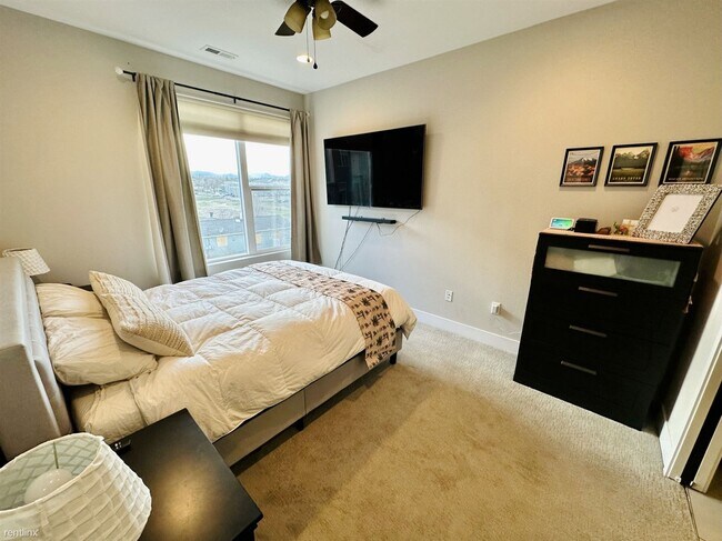 Building Photo - 3 br, 3 bath Townhome - 5743 West 17th Avenue