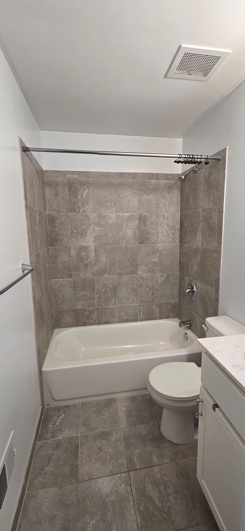 Building Photo - Convenience Meets Charm in This Frederick Gem!