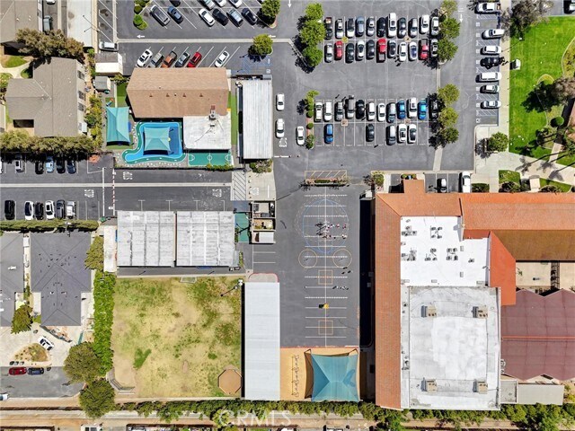 Building Photo - 404 E Glendale Dr