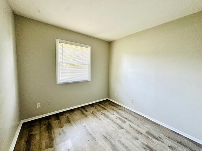 Building Photo - Updated three bedroom ranch in Okolona now...