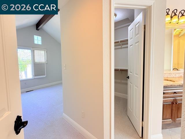 Building Photo - 6220 Lakeview Cir