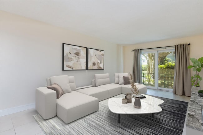 Building Photo - 3000 NE 5th Terrace