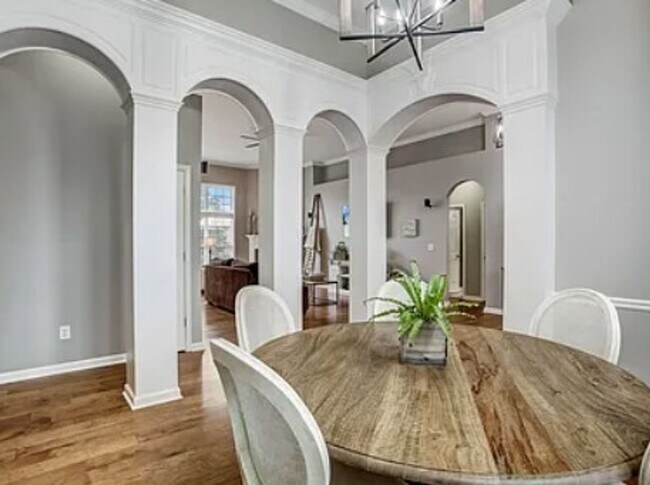Building Photo - Spring Hill Gem! 3BR Home w/ Patio, Fire P...