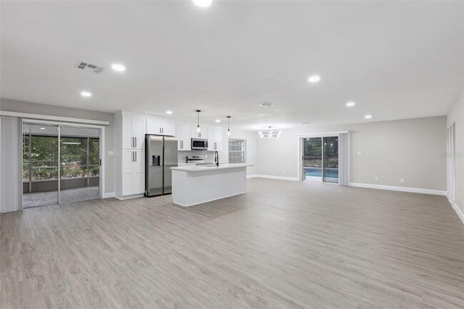 Building Photo - 704 Milan Ct