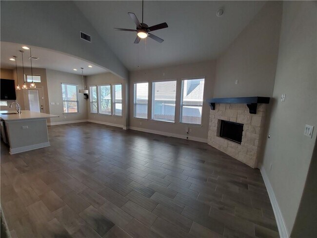 Building Photo - 5516 Traviston Ct