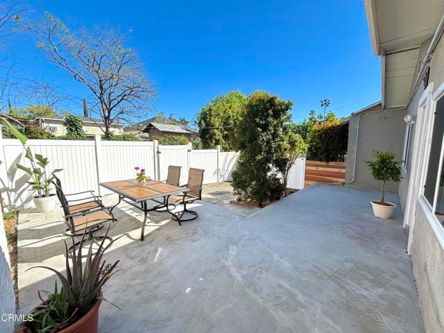 Building Photo - 1552 Atchison St