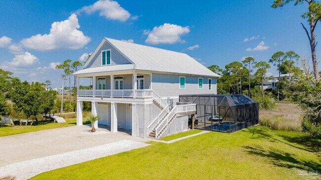 Building Photo - 16262 Tarpon Dr