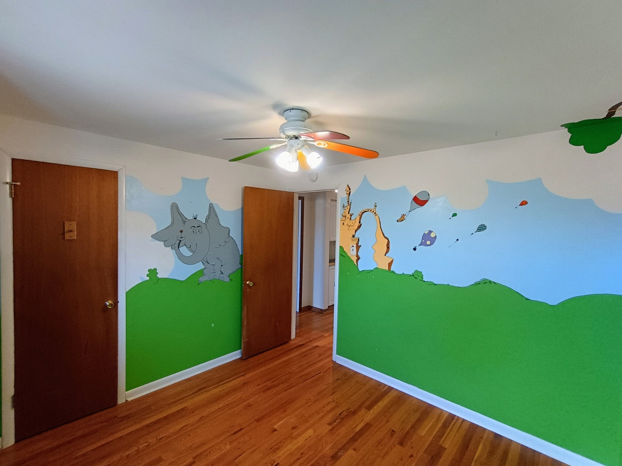 Building Photo - 235 Hemlock St