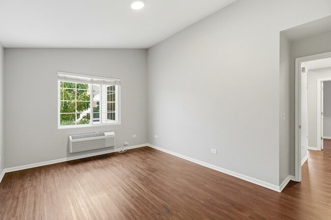 Building Photo - 2023 Silverstone Dr