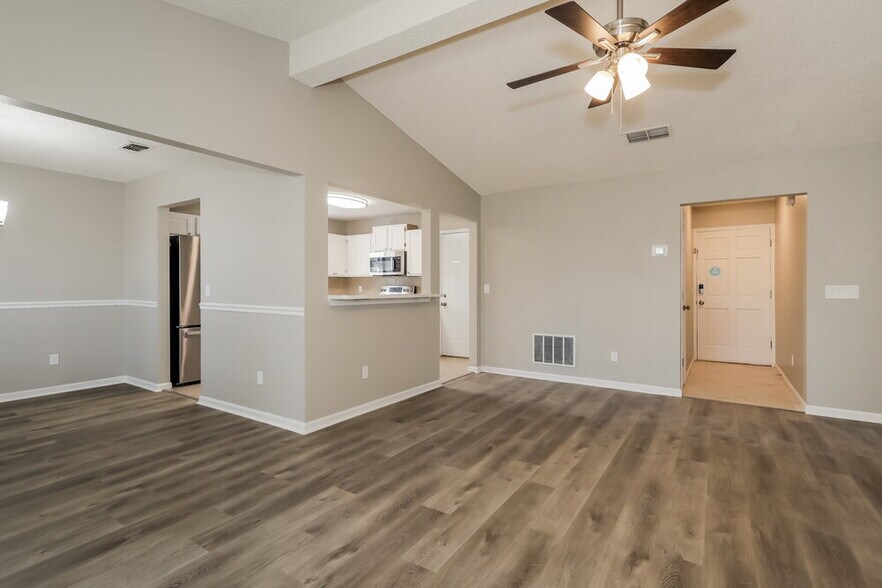 Building Photo - 3547 Barbizon Ct