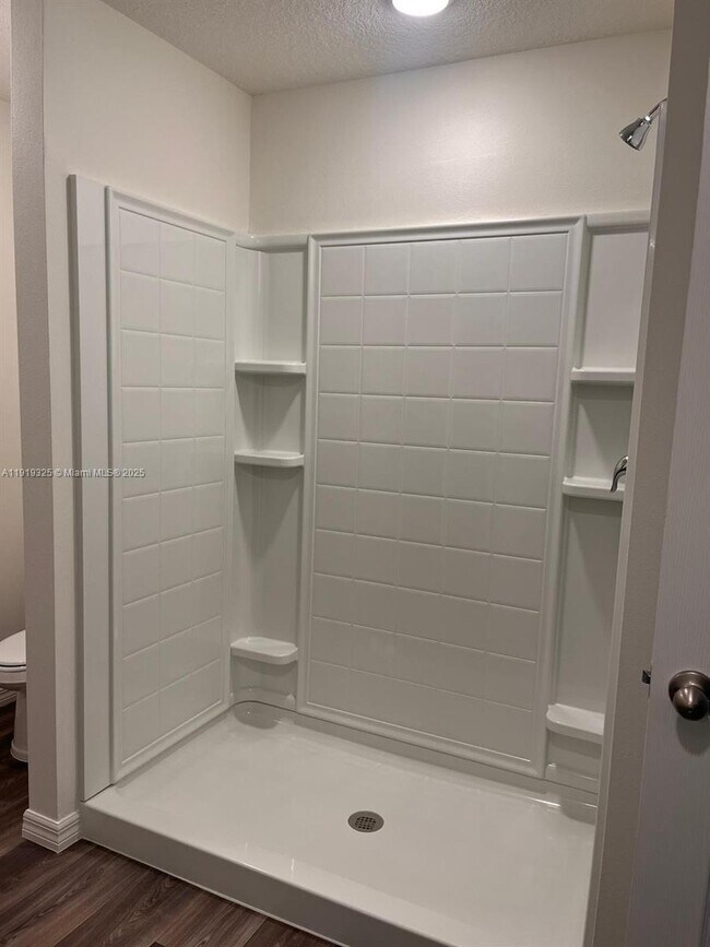 Building Photo - 579 NW North Macedo Blvd