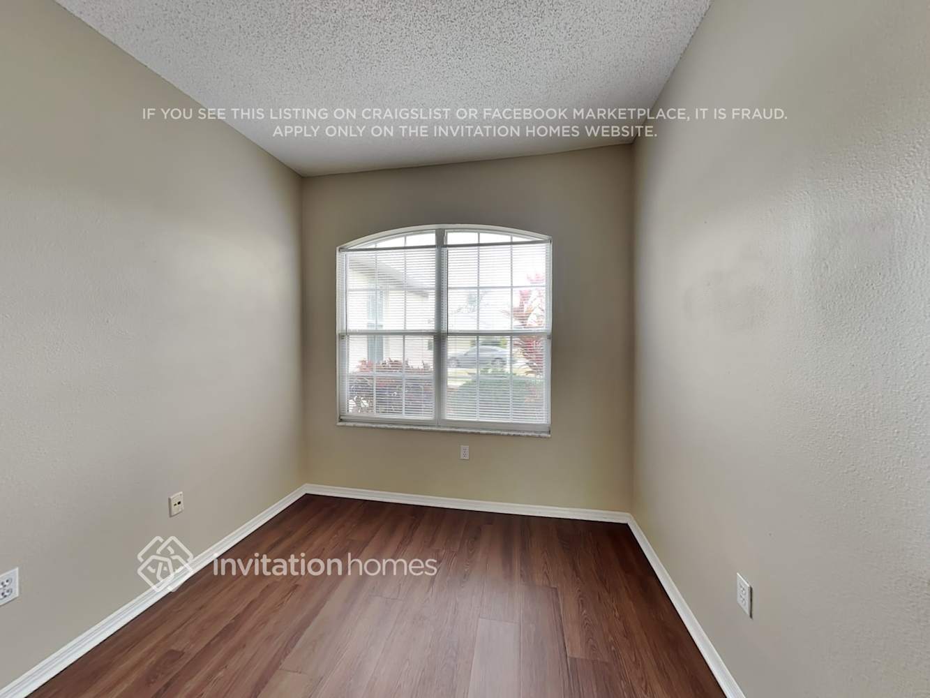 Building Photo - 9106 69th Ave E