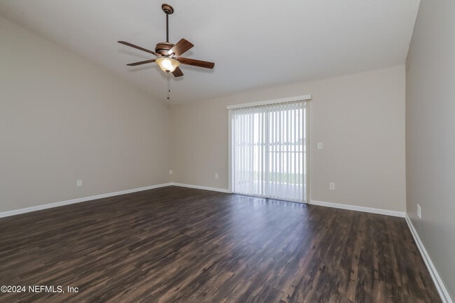 Building Photo - 2308 Bonnie Lakes Dr