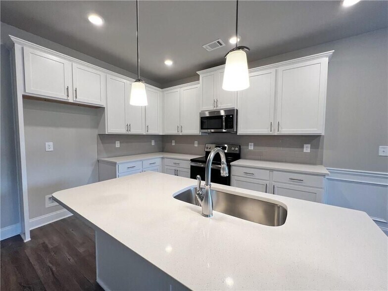 Building Photo - 500 Rockfern Ct
