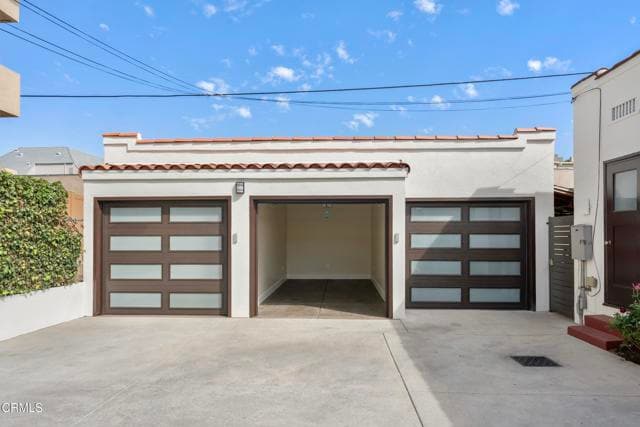 Building Photo - 520 S Los Robles Ave