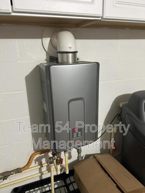 Building Photo - 30534 Tremont Dr