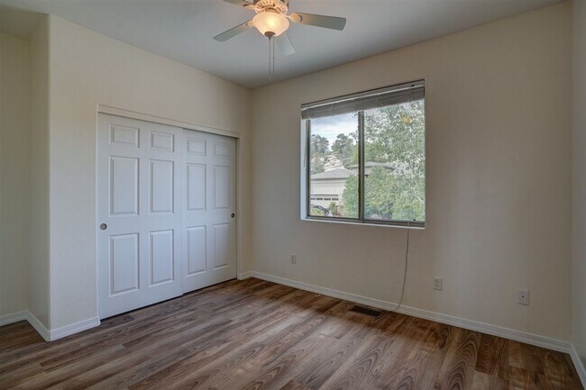 Building Photo - Large 4 bed, 3 bath home in Prescott for R...