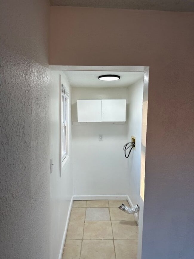 Building Photo - JP - Early