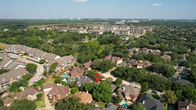 Building Photo - 14215 Scarborough Fair St