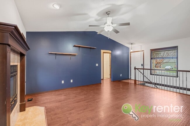 Building Photo - Beautiful 4 Bedroom 3 Bath | Goddard School District