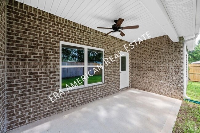 Building Photo - 727 Fairview Dr