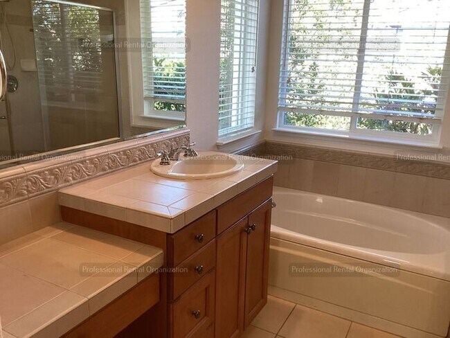 Building Photo - One of Napa's Finest Christopherson homes in great neighborhood