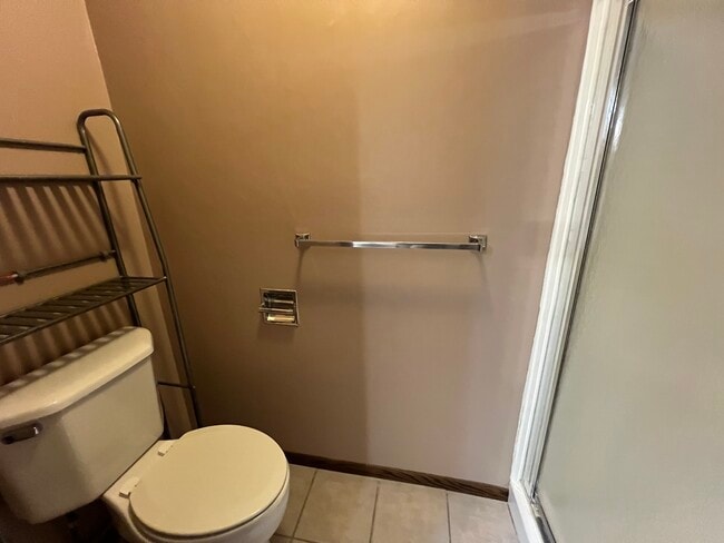 Building Photo - 1903 Silver Bell Rd