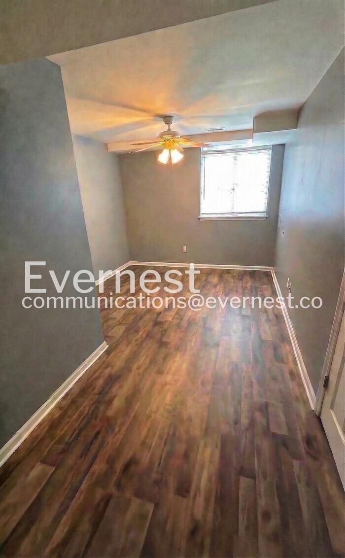 Building Photo - 2167 Edmund Ave