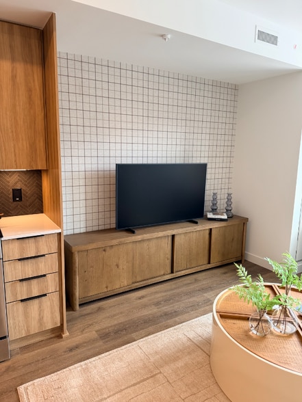 Building Photo - 140 Basalt Center Cir