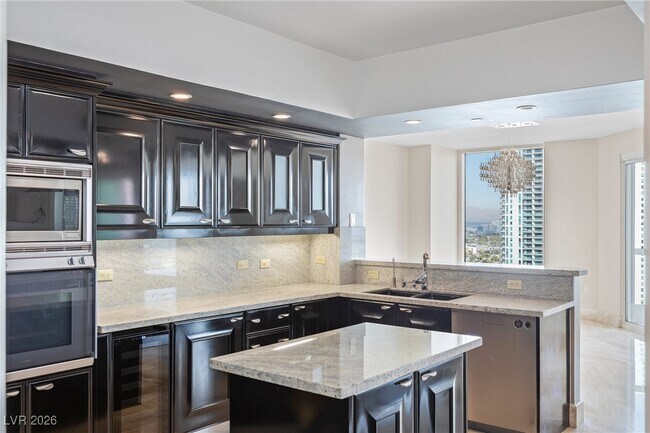 Building Photo - 2777 Paradise Rd