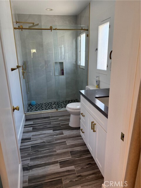 Building Photo - 2918 E 7th St