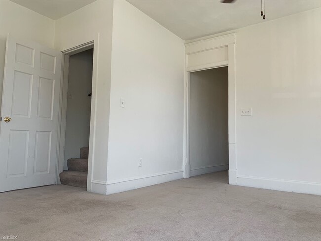 Building Photo - 3909 Bowdens Ferry Rd