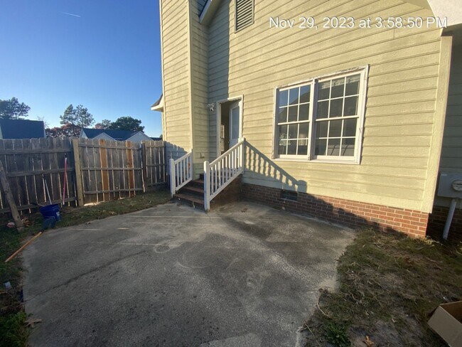 Building Photo - 5128 Thackerary Drive