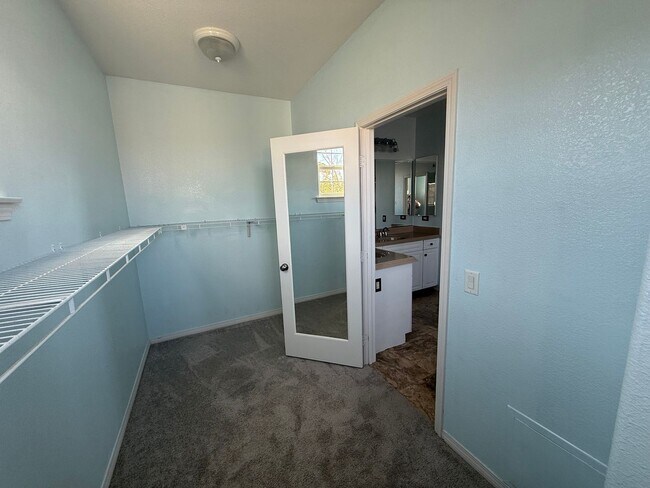 Building Photo - 5 Bedrooms 3 Baths! Resort Living at The Lakes Community in Menifee!