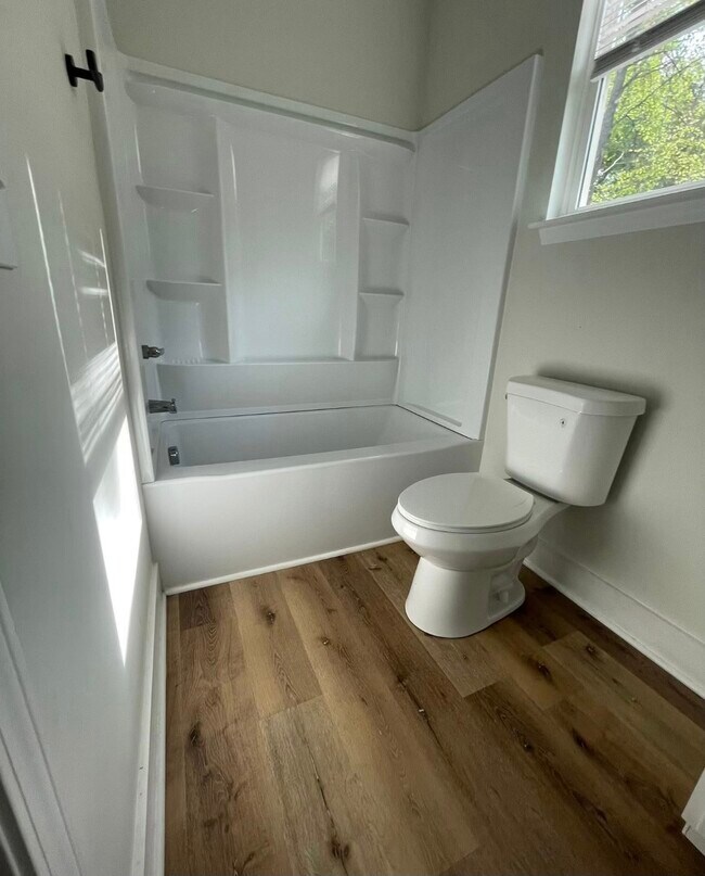 Building Photo - 119 Stevenson St