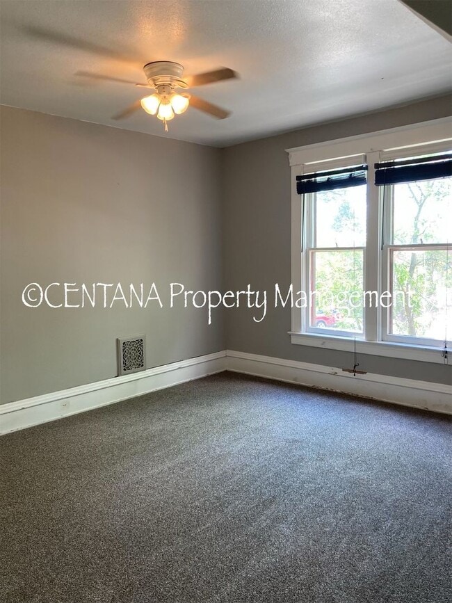 Building Photo - 214-214 S Excelsior Ave