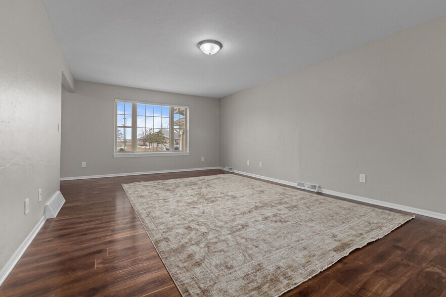 Building Photo - W6157 Aerotech Dr