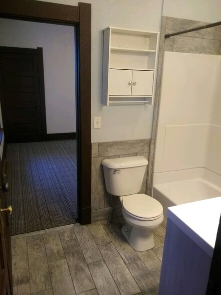Bathroom - 909 S 2nd St