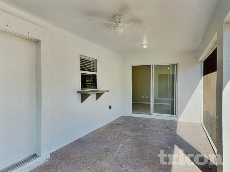 Building Photo - 1488 Nabatoff St