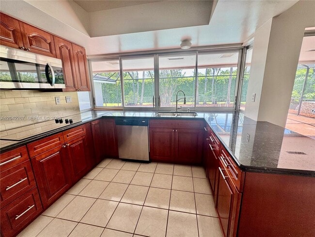Building Photo - 7600 SW 174th St