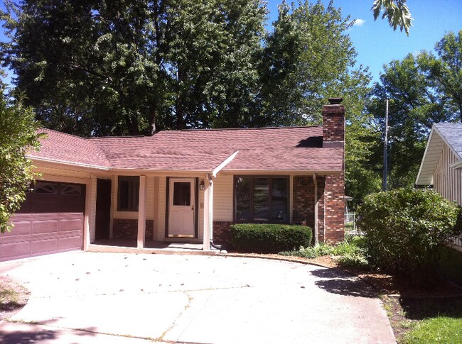 Building Photo - 216 Glasgow Dr