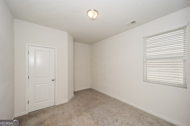 Building Photo - 440 Culloden Moor Dr