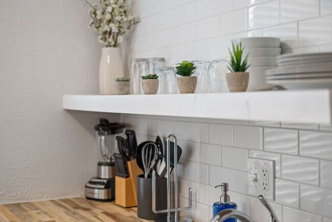 Building Photo - 2490 Main St