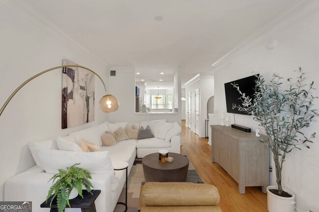 Building Photo - 375 Highland Ave NE