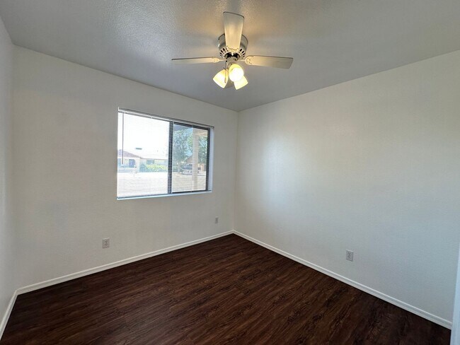 Building Photo - 6527 Nielsen Way