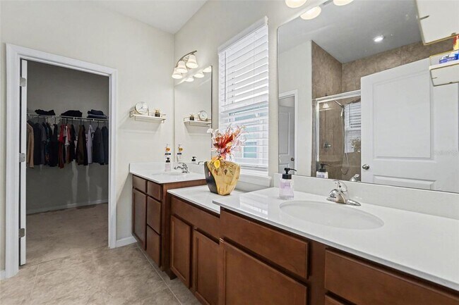 Building Photo - 10155 Gliding Eagle Wy