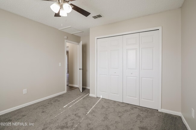 Building Photo - 1881 Manitoba Ct S