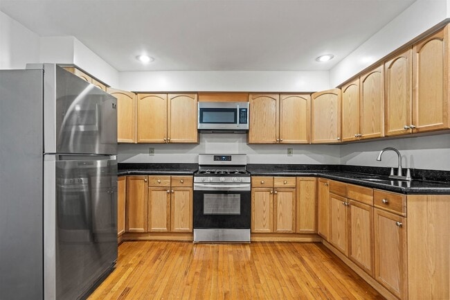 Building Photo - 800 Ocean Ave