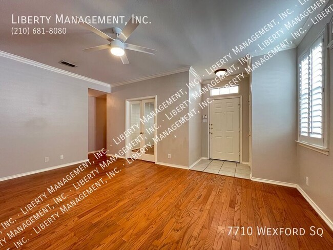 Building Photo - 3 Bedroom, 2 Bath Townhome near Medical Ce...