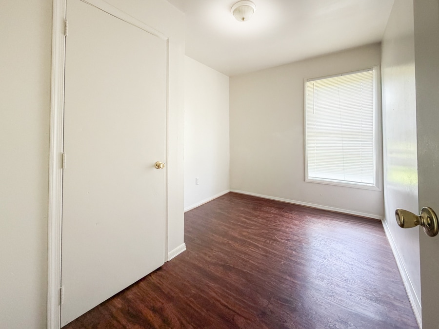 Building Photo - 249 Doggett Ln